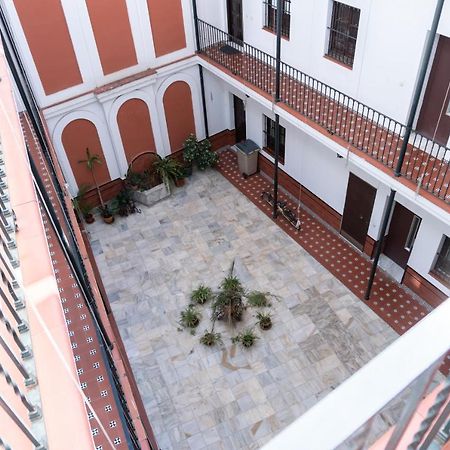 Muy Centrico Apto. En Tipico Patio Sevillano エクステリア 写真