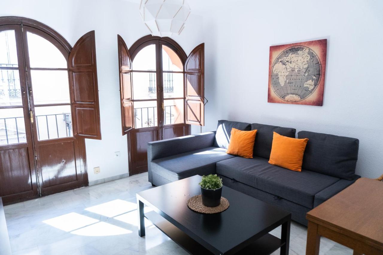 Muy Centrico Apto. En Tipico Patio Sevillano エクステリア 写真